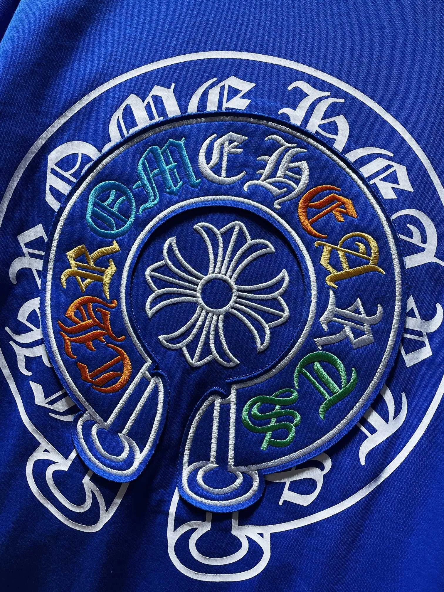 P174 New Chrome Hearts 25ss for summer. High-weight, environmentally friendly and high-quality top-quality fabric. 260g~270g. Embroidered colorful classic cross horseshoe short sleeves. Counter synchronization. Re-engraved version 1:1. Recommended colors: black, white, orange, blue. Size: S, M, L, XL.